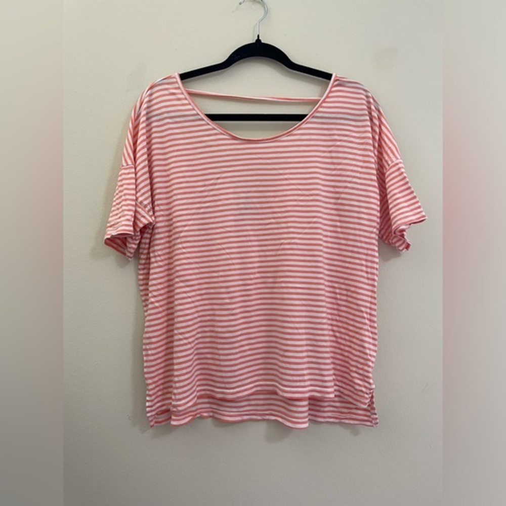 Old Navy Flowy Criss-Cross Back‎ Top - L